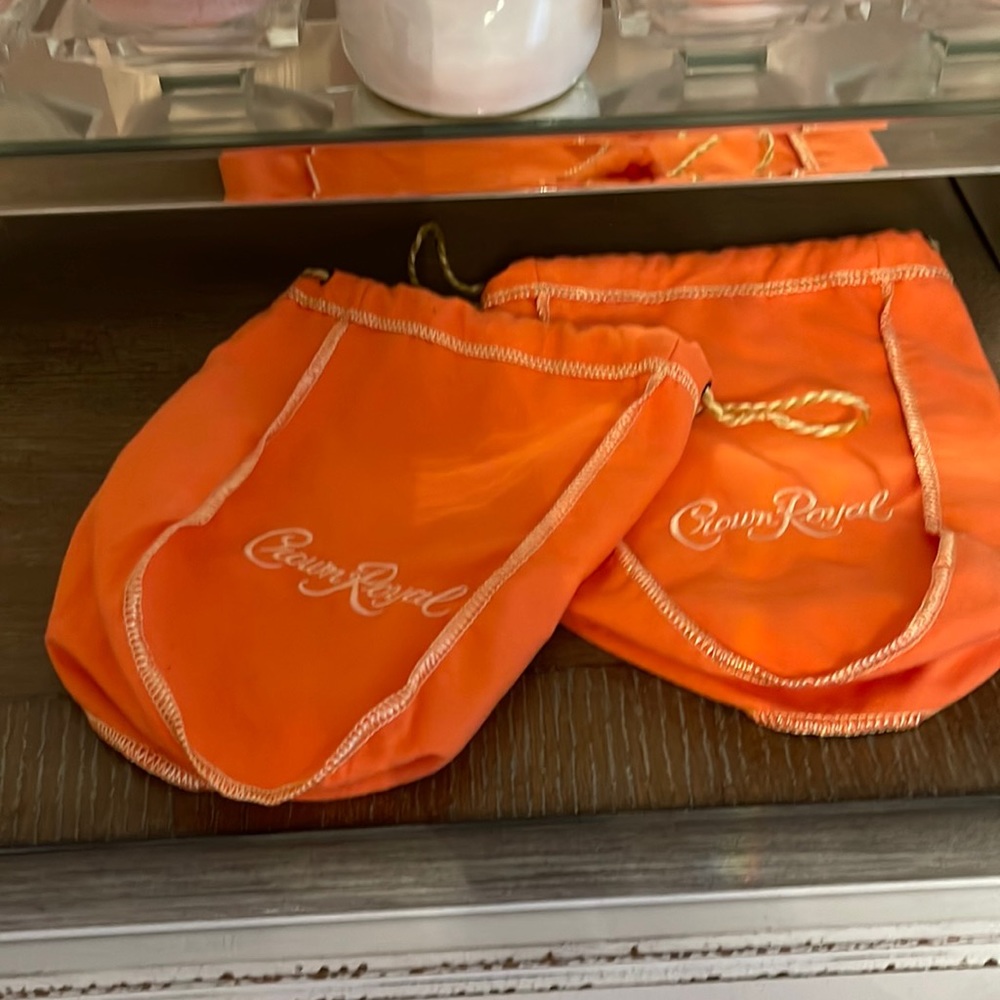 2 peach crow road bags